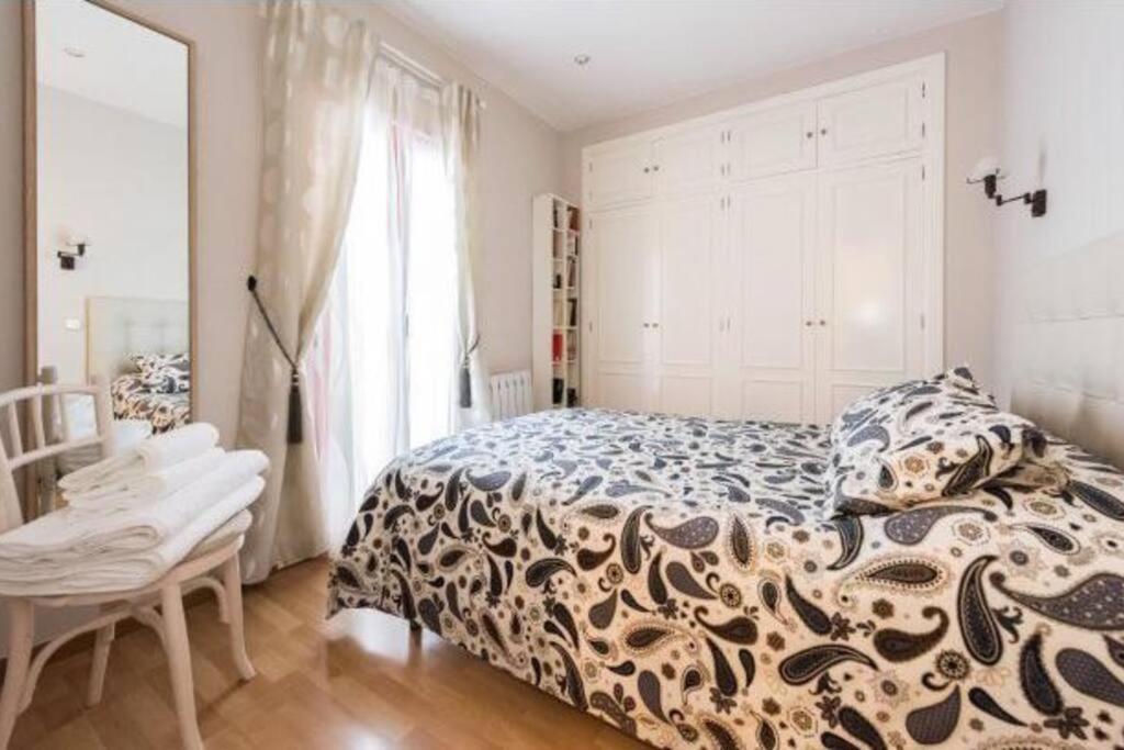 Luminoso Apartamento En Lavapies-Tirso De Molina Мадрид Экстерьер фото